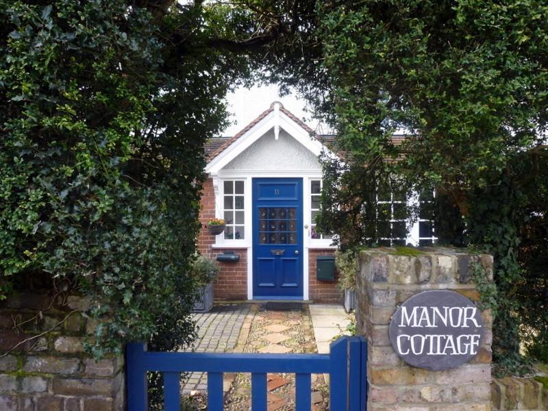 Manor Cottage Bed And Breakfast Windsor Exteriér fotografie