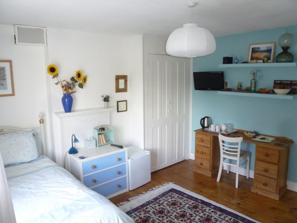 Manor Cottage Bed And Breakfast Windsor Exteriér fotografie